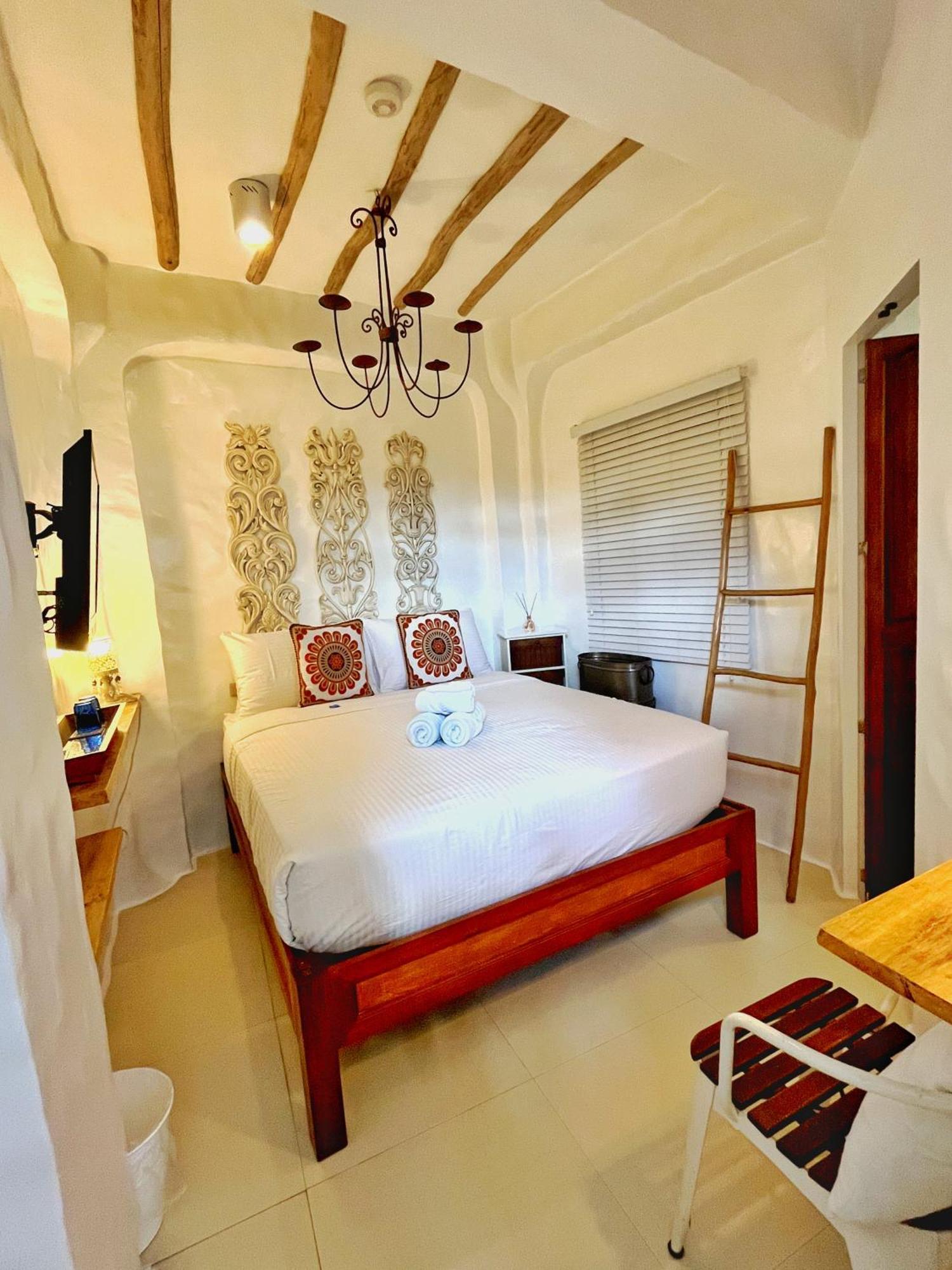Lugar Bonito Hotel Balabag  Luaran gambar
