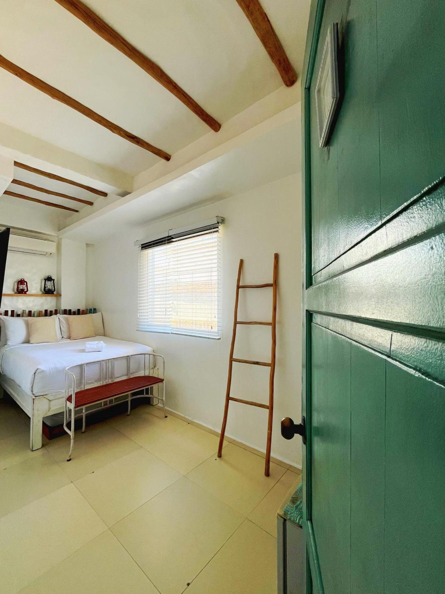 Lugar Bonito Hotel Balabag  Luaran gambar