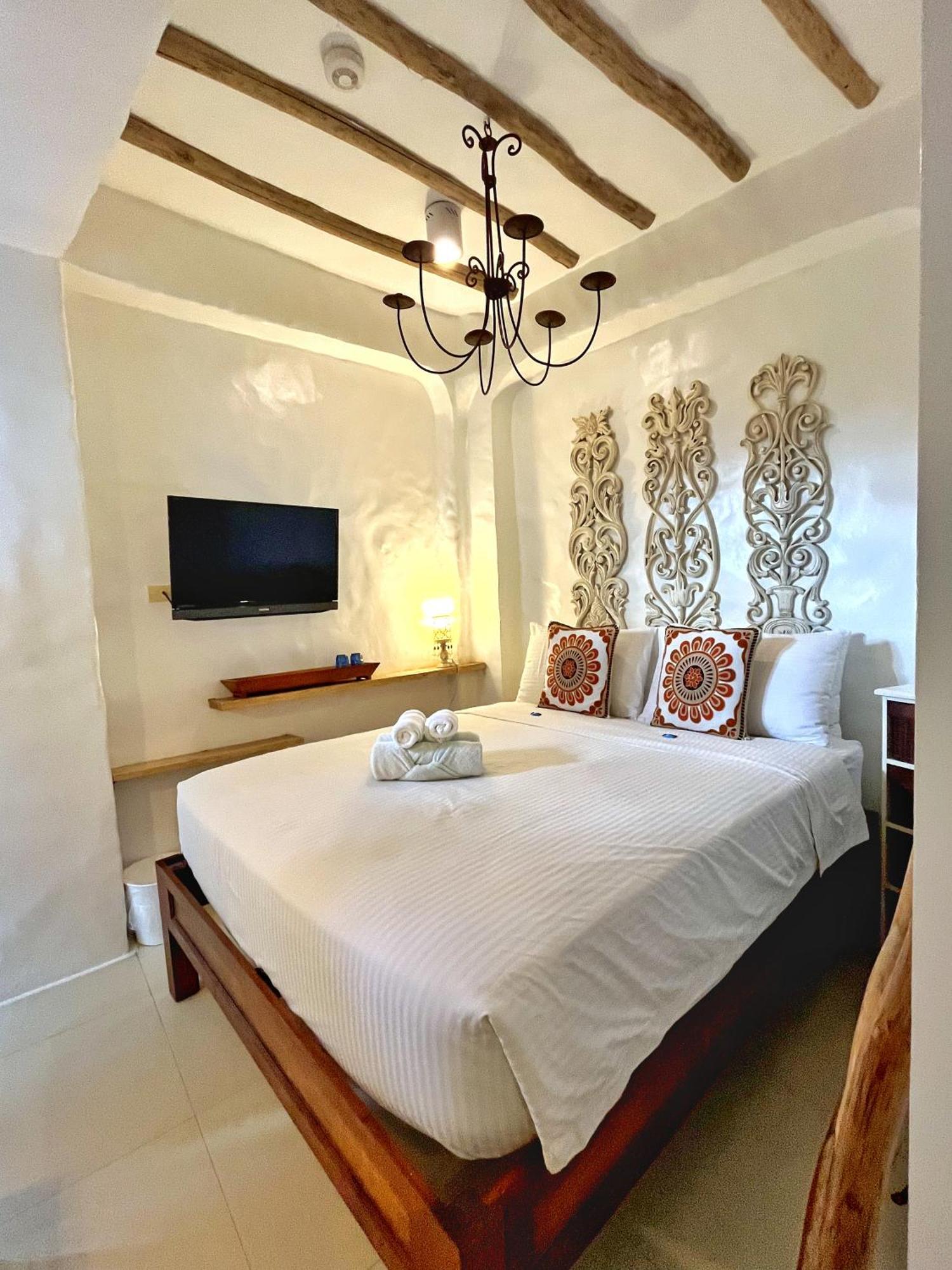 Lugar Bonito Hotel Balabag  Luaran gambar