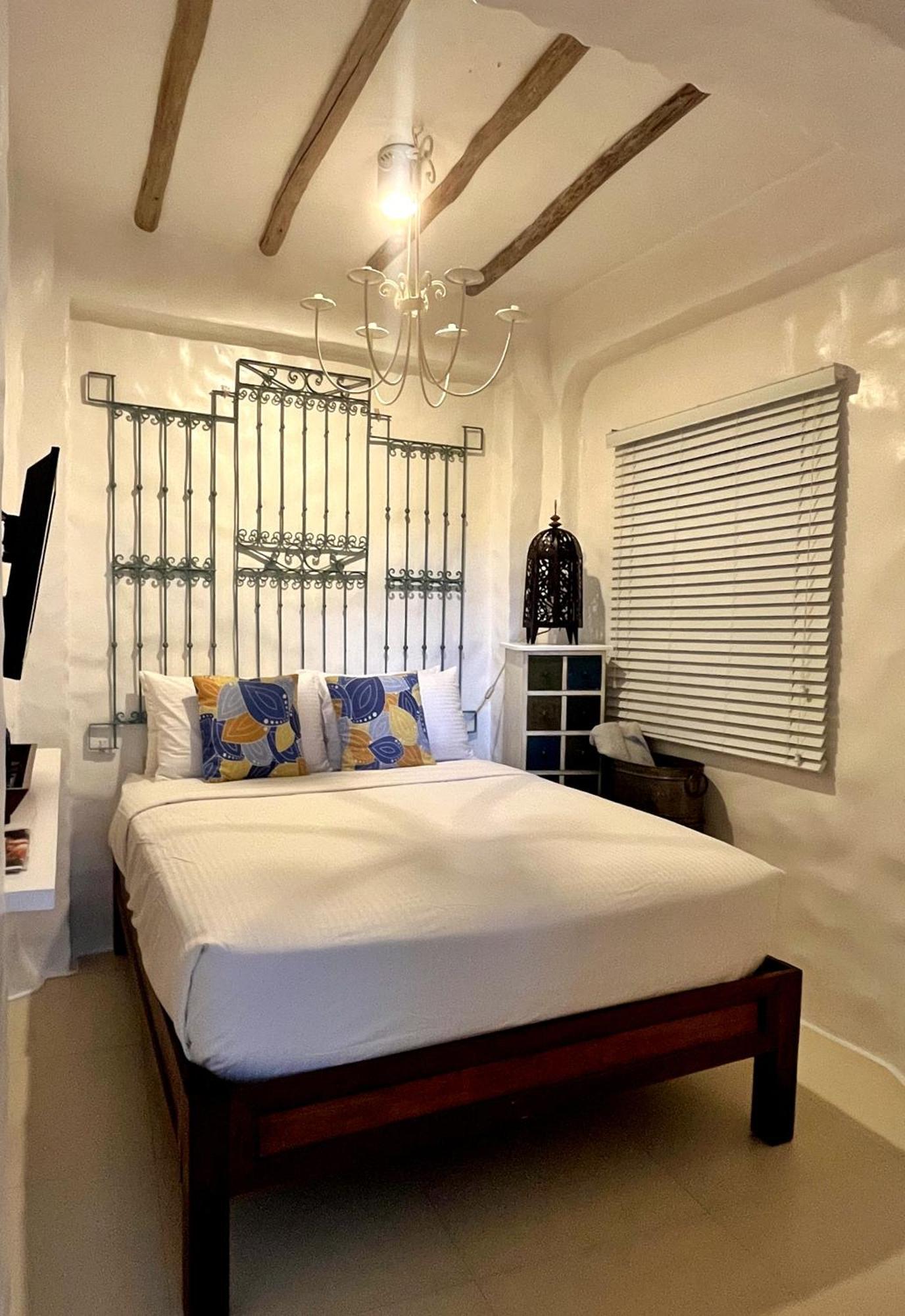 Lugar Bonito Hotel Balabag  Luaran gambar