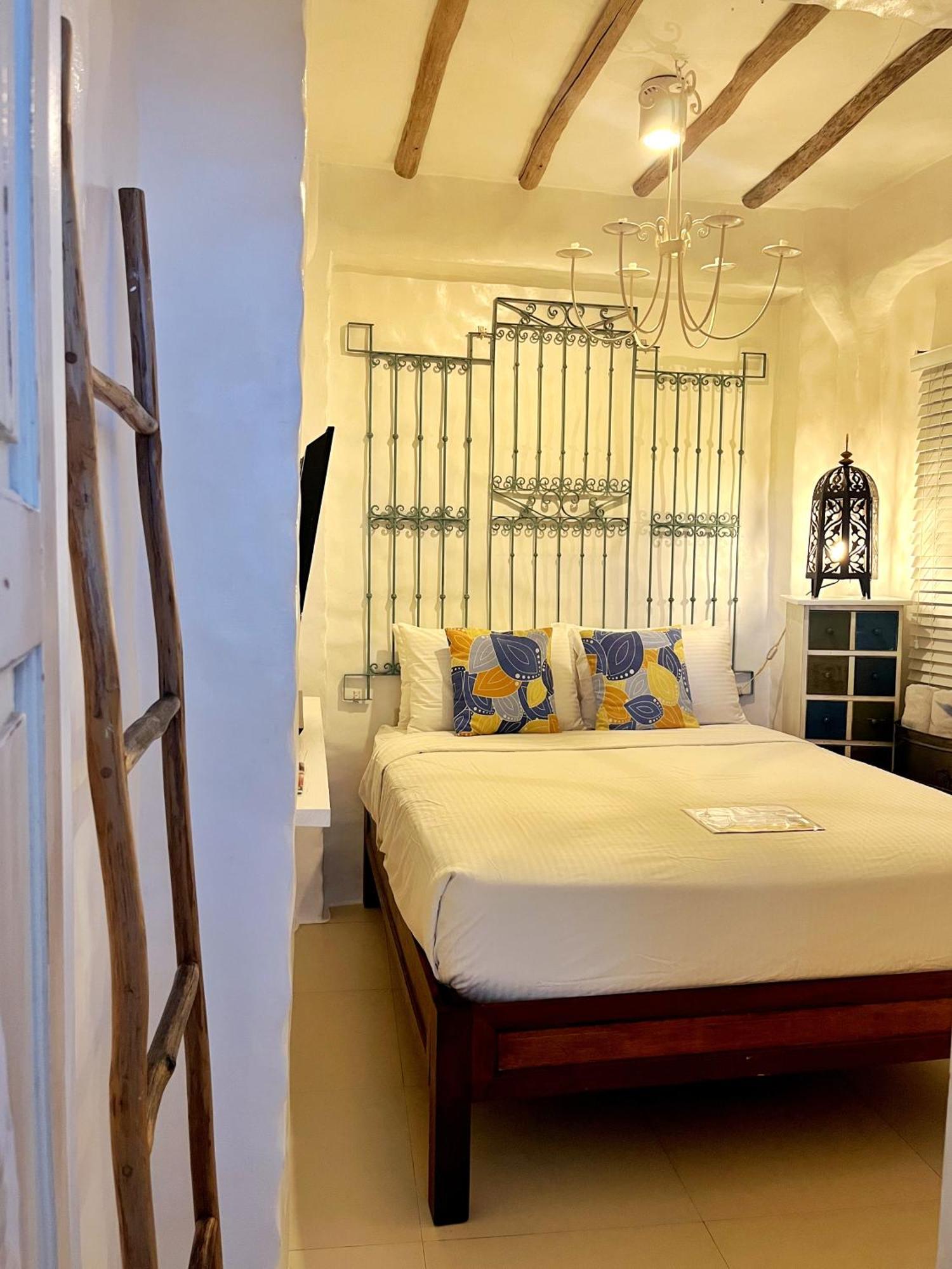 Lugar Bonito Hotel Balabag  Luaran gambar